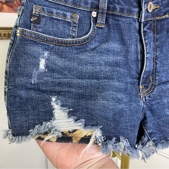 KanCan Dark Wash denim shorts w/ leopard pockets L - Picture 2 of 11